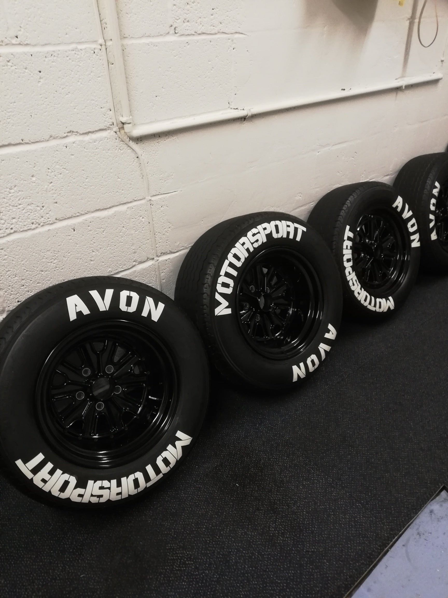 AVON (LARGE) Tyre Stickers